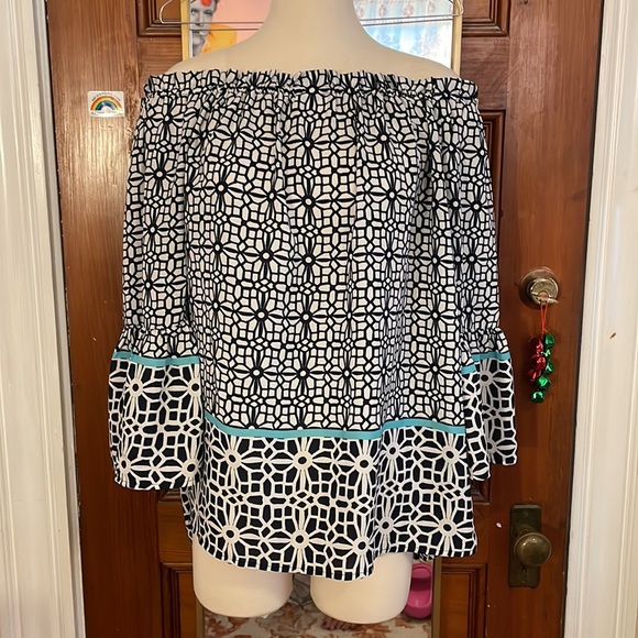 Off Shoulder Summery Navy & White Top - Picture 2 of 6